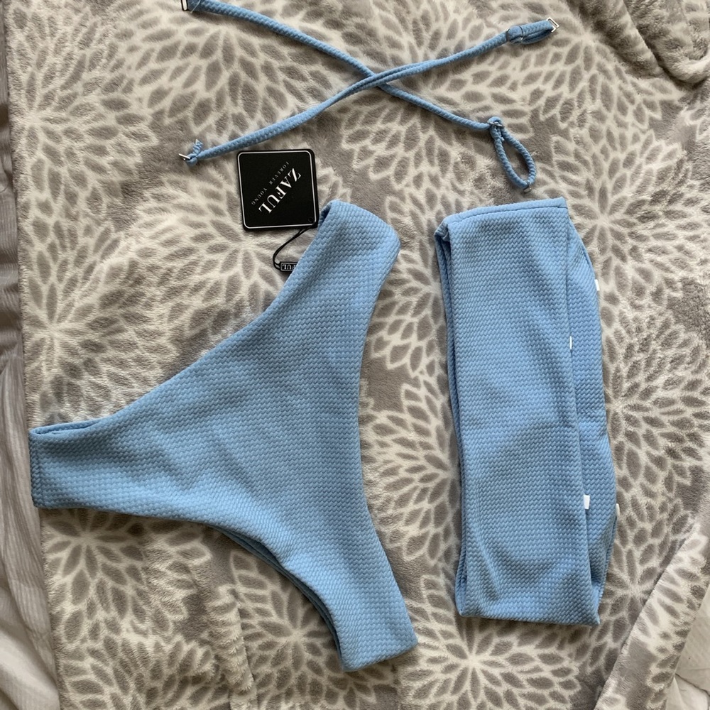 Brand new Zaful bikini!! - Picture 2 of 3